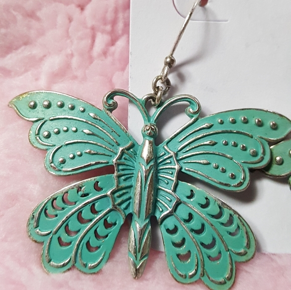 Earrings - Picture 3 of 6